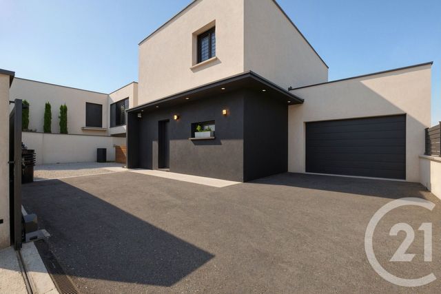 Maison à vendre - 5 pièces - 118 m2 - Corbas - 69 - RHONE-ALPES