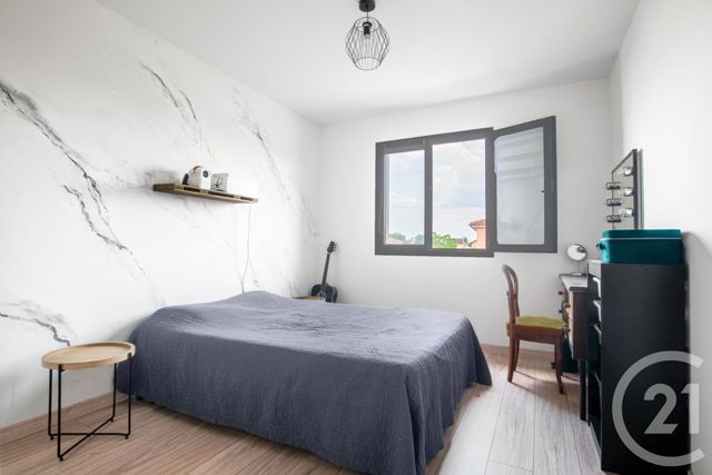 Maison à vendre - 5 pièces - 118 m2 - Corbas - 69 - RHONE-ALPES