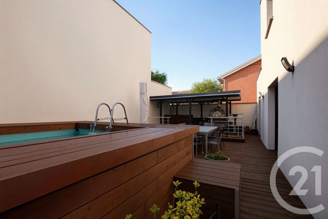 Maison à vendre - 5 pièces - 118 m2 - Corbas - 69 - RHONE-ALPES