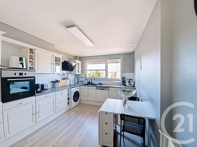 Appartement F4 à vendre - 4 pièces - 79,43 m2 - St Fons - 69 - RHONE-ALPES