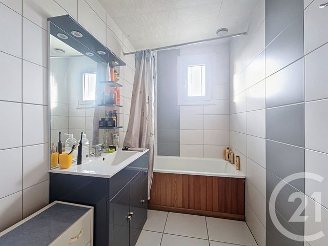 Maison à vendre - 5 pièces - 93 m2 - Venissieux - 69 - RHONE-ALPES