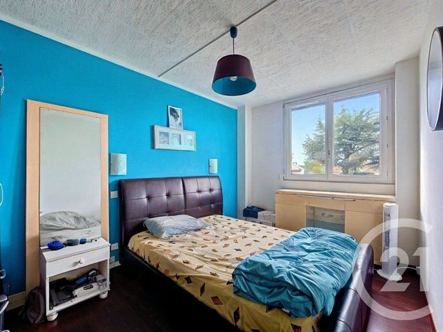 Appartement T4 à vendre - 4 pièces - 65 m2 - Venissieux - 69 - RHONE-ALPES