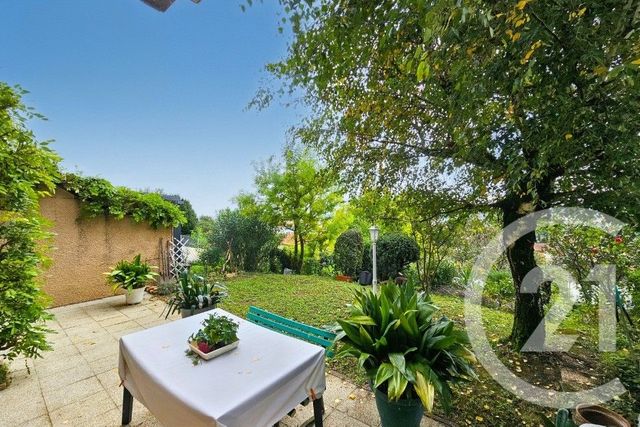 Maison à vendre - 5 pièces - 114 m2 - Corbas - 69 - RHONE-ALPES