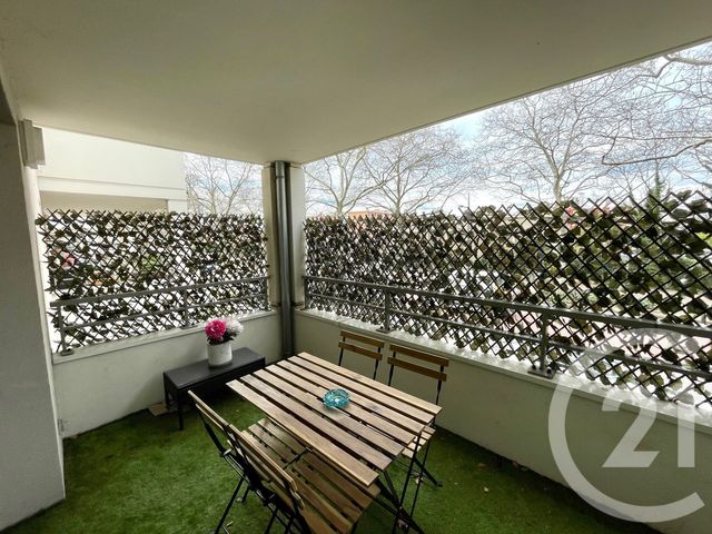 Appartement T2 à louer - 2 pièces - 43,78 m2 - Venissieux - 69 - RHONE-ALPES