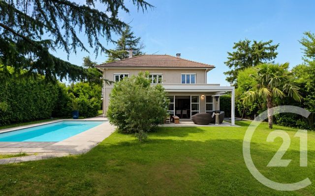 Maison à vendre - 7 pièces - 220 m2 - Corbas - 69 - RHONE-ALPES
