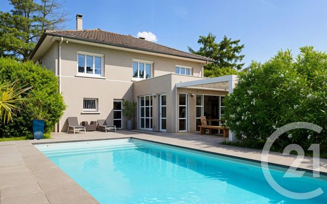 Maison à vendre - 7 pièces - 204 m2 - Corbas - 69 - RHONE-ALPES