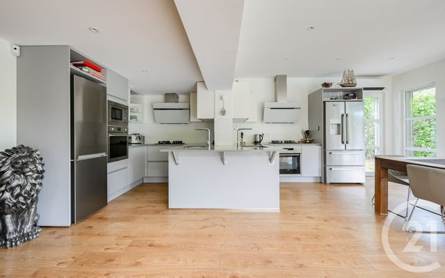 Maison à vendre - 7 pièces - 204 m2 - Corbas - 69 - RHONE-ALPES