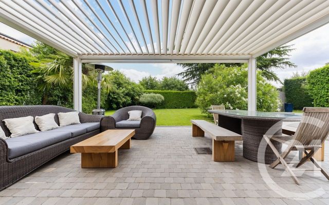 Maison à vendre - 7 pièces - 204 m2 - Corbas - 69 - RHONE-ALPES