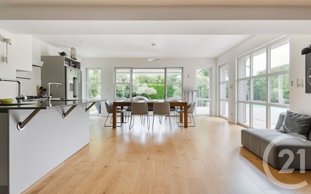 Maison à vendre - 7 pièces - 204 m2 - Corbas - 69 - RHONE-ALPES