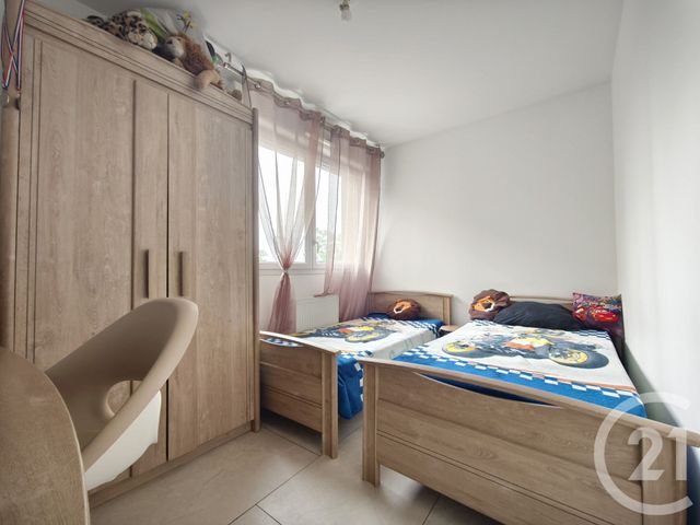 Appartement F4 à vendre - 4 pièces - 74 m2 - St Fons - 69 - RHONE-ALPES