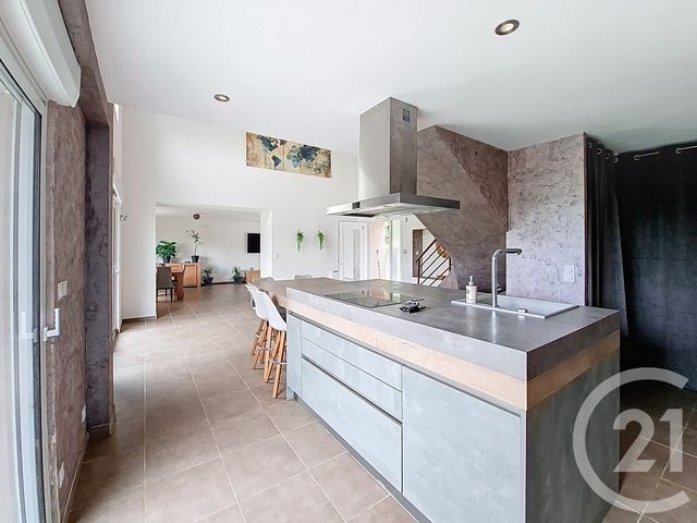 Maison à vendre - 4 pièces - 134 m2 - St Pierre De Chandieu - 69 - RHONE-ALPES