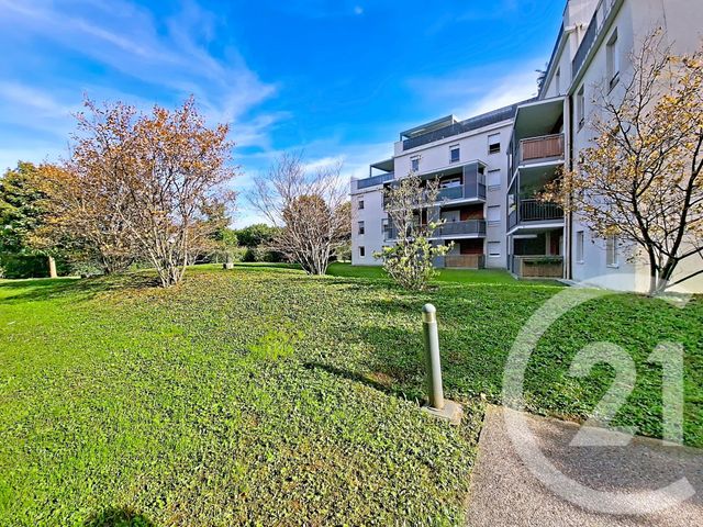 Appartement F3 à vendre - 3 pièces - 63 m2 - Corbas - 69 - RHONE-ALPES