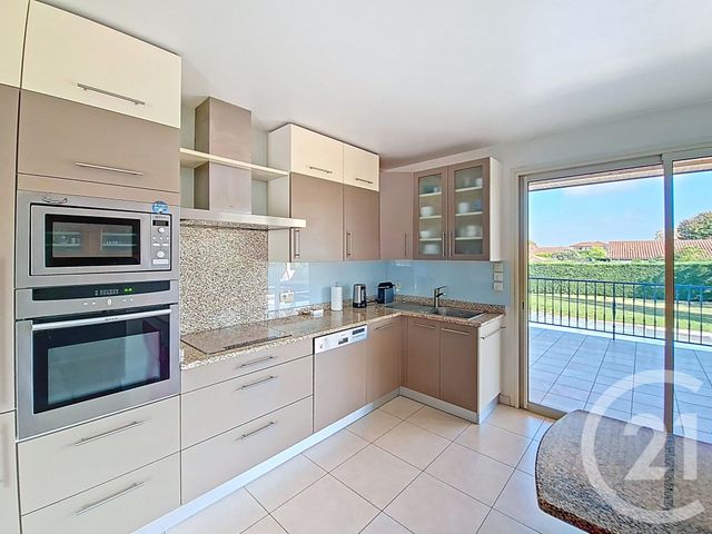 Maison à vendre - 6 pièces - 222 m2 - Feyzin - 69 - RHONE-ALPES