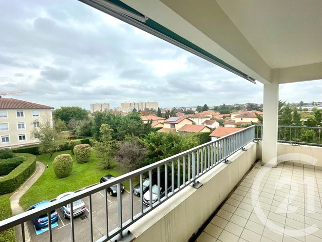 Appartement T4 à louer - 4 pièces - 84 m2 - Corbas - 69 - RHONE-ALPES