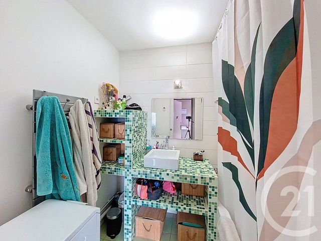 Appartement F4 à vendre - 4 pièces - 79 m2 - Corbas - 69 - RHONE-ALPES