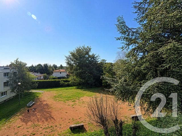 Appartement F4 à vendre - 4 pièces - 76 m2 - St Priest - 69 - RHONE-ALPES