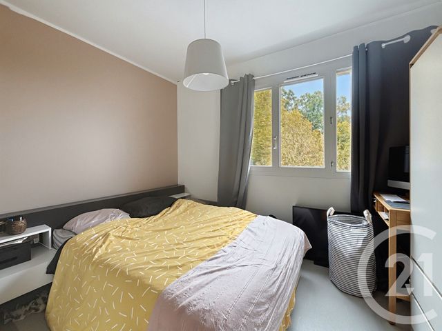 Appartement F4 à vendre - 4 pièces - 76 m2 - St Priest - 69 - RHONE-ALPES