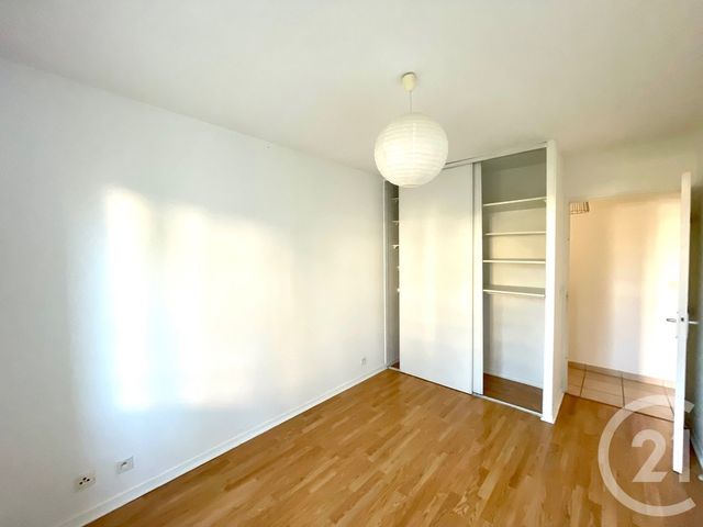 Appartement T4 à louer - 4 pièces - 80,83 m2 - Corbas - 69 - RHONE-ALPES