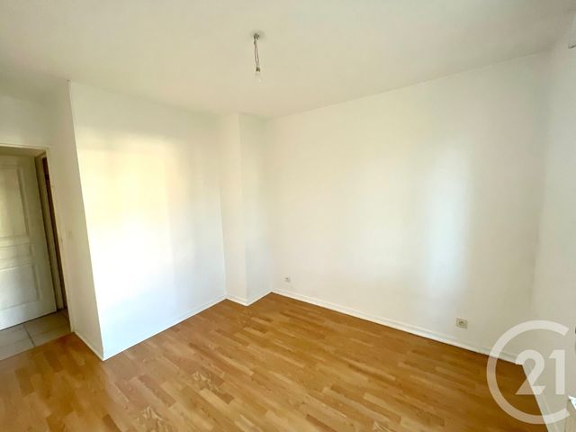 Appartement T4 à louer - 4 pièces - 80,83 m2 - Corbas - 69 - RHONE-ALPES