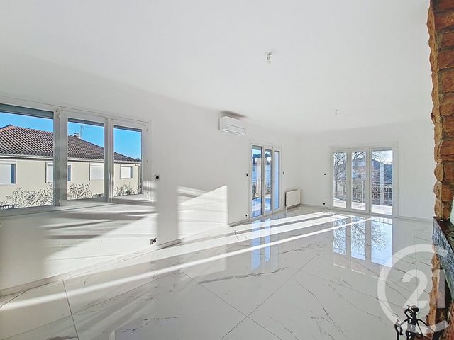 Maison à vendre - 6 pièces - 166 m2 - Corbas - 69 - RHONE-ALPES