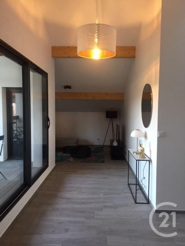Appartement T2 à louer - 2 pièces - 60 m2 - Heyrieux - 38 - RHONE-ALPES