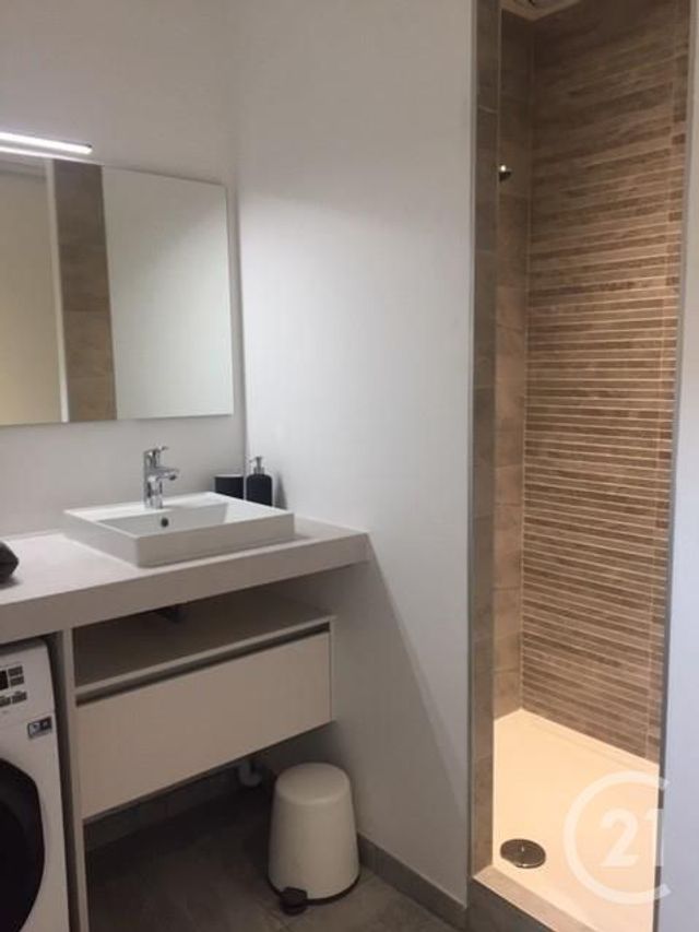 Appartement T2 à louer - 2 pièces - 60 m2 - Heyrieux - 38 - RHONE-ALPES