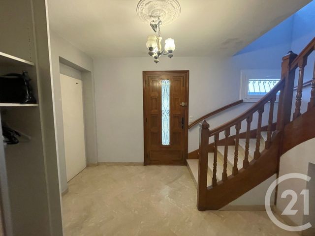 Appartement T3 à louer - 4 pièces - 110,36 m2 - Venissieux - 69 - RHONE-ALPES