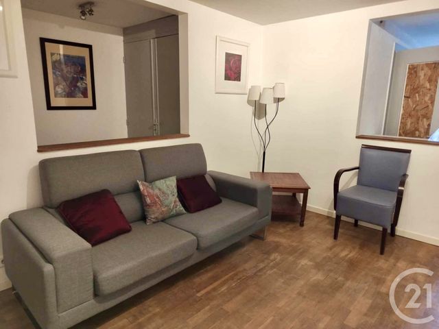 Appartement T3 &agrave; louer - 3 pi&egrave;ces - 71,32 m2 - St Symphorien D Ozon - 69 - RHONE-ALPES