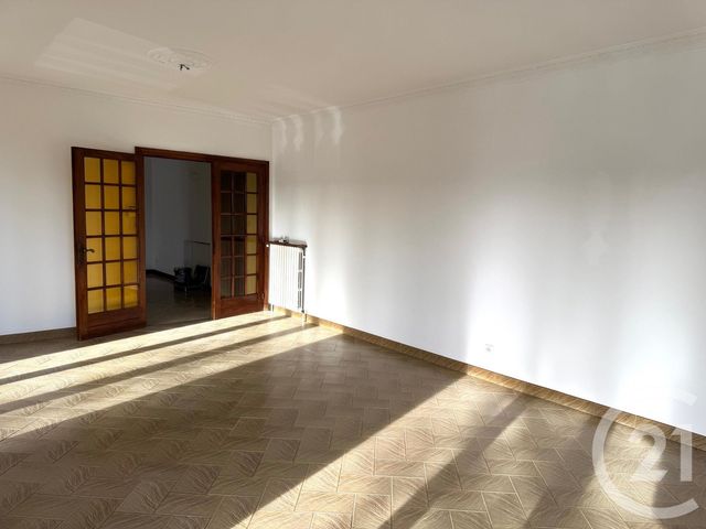 Appartement T3 &agrave; louer - 4 pi&egrave;ces - 110,36 m2 - Venissieux - 69 - RHONE-ALPES