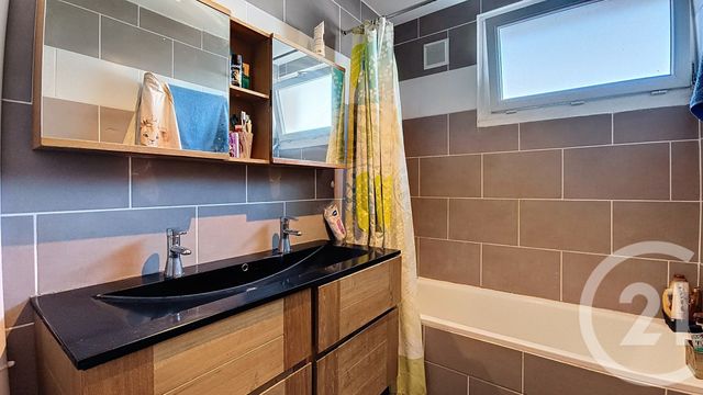 Appartement F5 &agrave; vendre - 5 pi&egrave;ces - 95 m2 - Feyzin - 69 - RHONE-ALPES