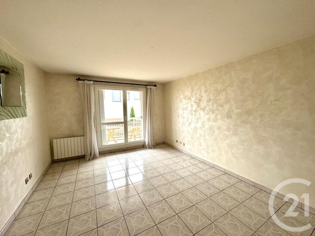Appartement F3 &agrave; louer - 3 pi&egrave;ces - 62,86 m2 - Venissieux - 69 - RHONE-ALPES