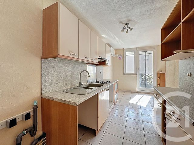 Appartement T3 &agrave; louer - 3 pi&egrave;ces - 67,43 m2 - Feyzin - 69 - RHONE-ALPES