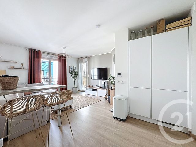 Appartement T2 &agrave; louer - 2 pi&egrave;ces - 41,38 m2 - Venissieux - 69 - RHONE-ALPES