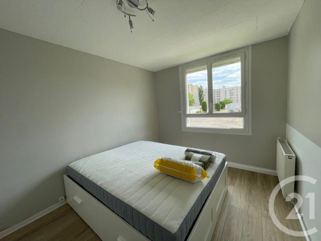 Appartement T4 &agrave; louer - 4 pi&egrave;ces - 65,40 m2 - Corbas - 69 - RHONE-ALPES