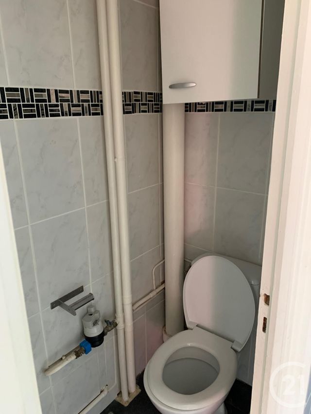 Appartement T4 &agrave; louer - 4 pi&egrave;ces - 65,40 m2 - Corbas - 69 - RHONE-ALPES