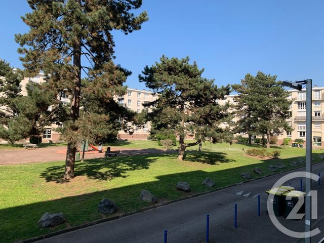 Appartement T4 &agrave; louer - 4 pi&egrave;ces - 65,40 m2 - Corbas - 69 - RHONE-ALPES