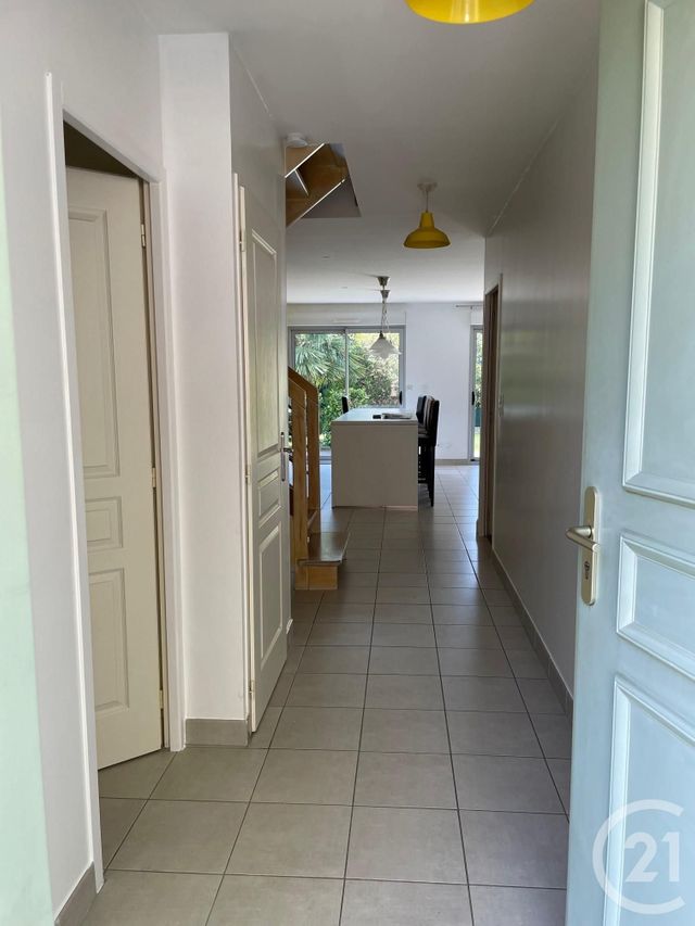 Maison &agrave; louer - 6 pi&egrave;ces - 102,39 m2 - Serezin Du Rhone - 69 - RHONE-ALPES