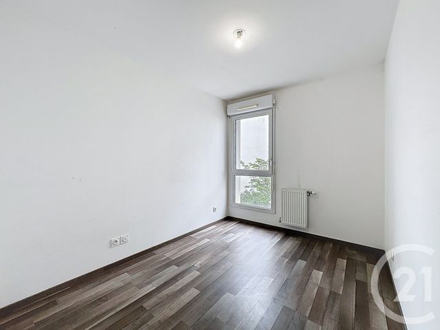 Appartement T3 &agrave; louer - 3 pi&egrave;ces - 60,16 m2 - Venissieux - 69 - RHONE-ALPES