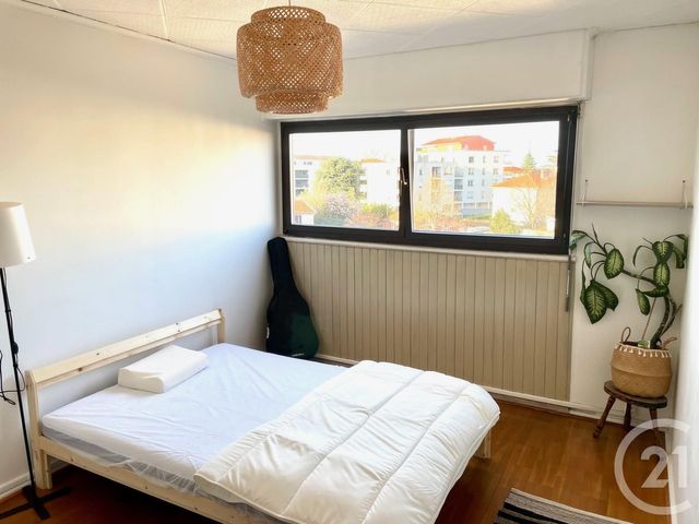 Appartement T5 &agrave; louer - 5 pi&egrave;ces - 94,02 m2 - Venissieux - 69 - RHONE-ALPES