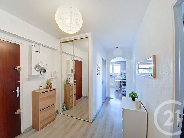 Appartement F4 &agrave; vendre - 4 pi&egrave;ces - 80 m2 - St Fons - 69 - RHONE-ALPES