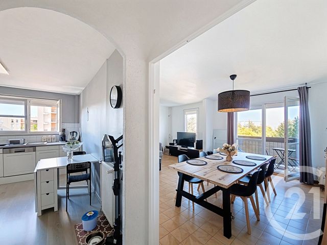 Appartement F4 à vendre ST FONS