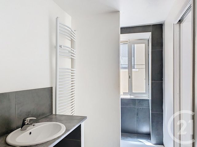 Maison &agrave; louer - 3 pi&egrave;ces - 75 m2 - St Symphorien D Ozon - 69 - RHONE-ALPES