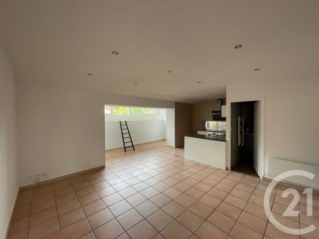 Appartement &agrave; louer - 3 pi&egrave;ces - 69,53 m2 - St Symphorien D Ozon - 69 - RHONE-ALPES