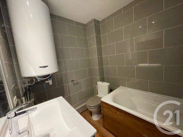 Appartement &agrave; louer - 3 pi&egrave;ces - 69,53 m2 - St Symphorien D Ozon - 69 - RHONE-ALPES