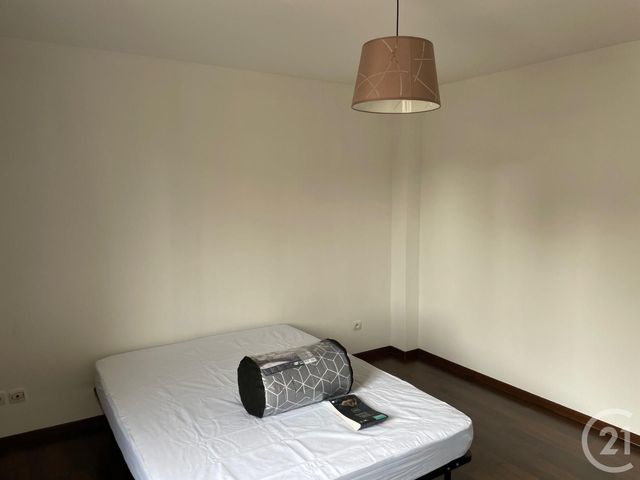 Maison &agrave; louer - 4 pi&egrave;ces - 86,08 m2 - La Tour Du Pin - 38 - RHONE-ALPES