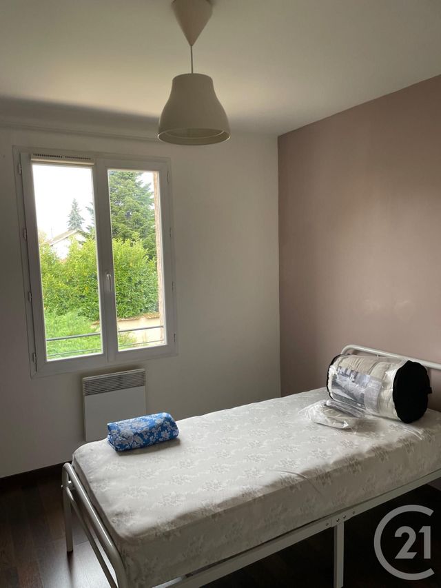 Maison &agrave; louer - 4 pi&egrave;ces - 86,08 m2 - La Tour Du Pin - 38 - RHONE-ALPES