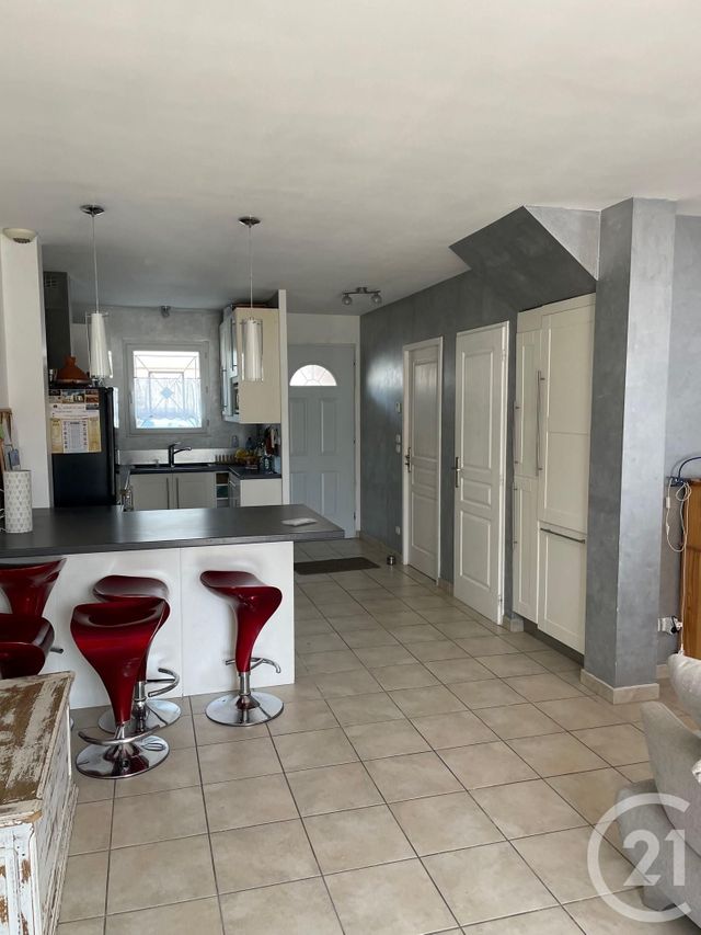 Maison &agrave; louer - 4 pi&egrave;ces - 86,08 m2 - La Tour Du Pin - 38 - RHONE-ALPES
