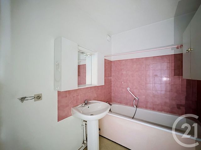 Appartement F3 &agrave; vendre - 3 pi&egrave;ces - 72 m2 - Feyzin - 69 - RHONE-ALPES