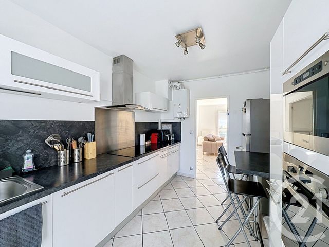 Appartement &agrave; vendre - 4 pi&egrave;ces - 76,18 m2 - St Fons - 69 - RHONE-ALPES