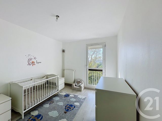 Appartement &agrave; vendre - 4 pi&egrave;ces - 76,18 m2 - St Fons - 69 - RHONE-ALPES
